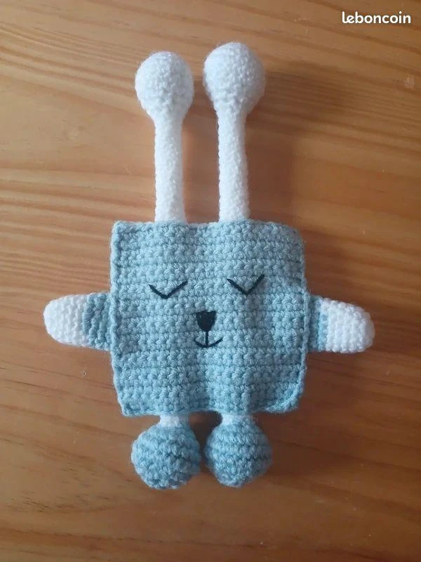 Divertido osito de ganchillo hecho a mano – photo 4